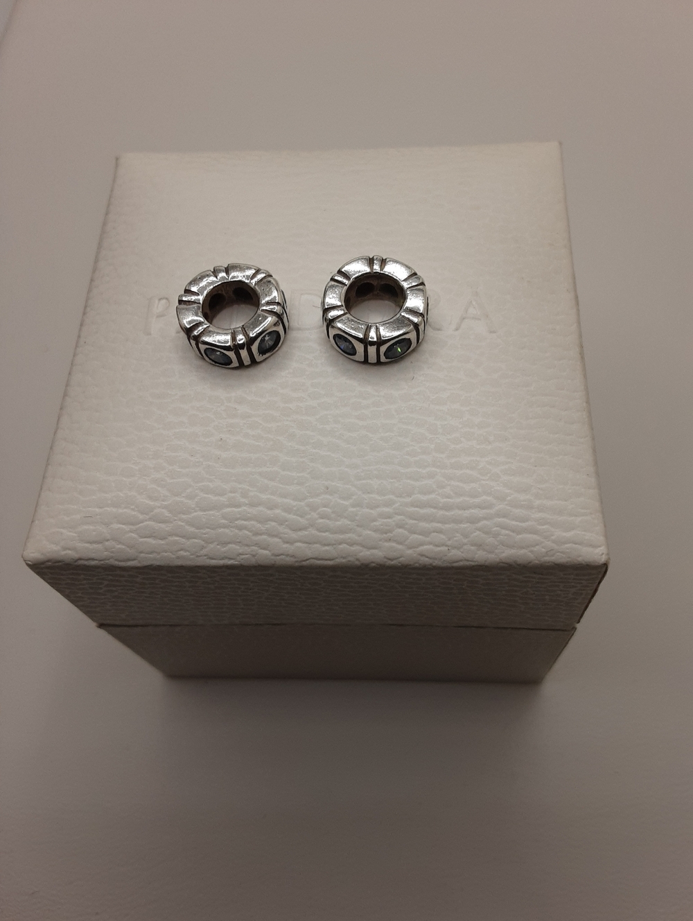 Authentic Pandora Trinity Spacer Charms (Set Of 2) - Excellent Used Condition - Picture 6 of 7